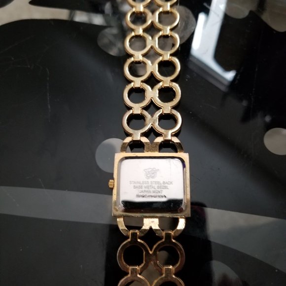 Vintage EJ Quartz Watch - Picture 3 of 4